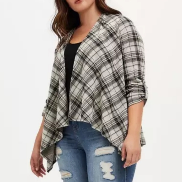 Torrid Black & Ivory Plaid Drape Jacket Plus Size 2X - Picture 1 of 7